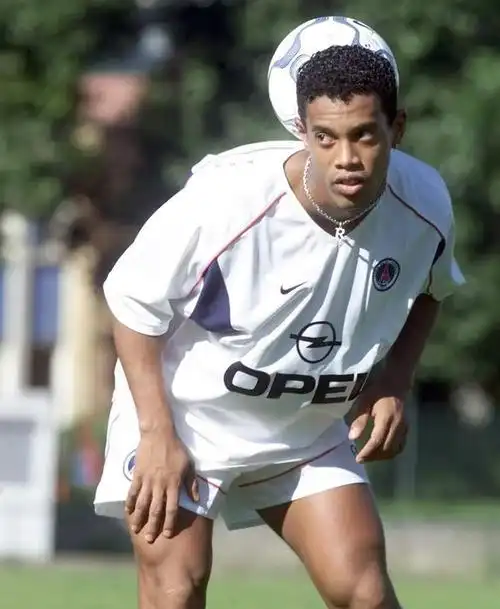 驱使他成为 驱使他成为